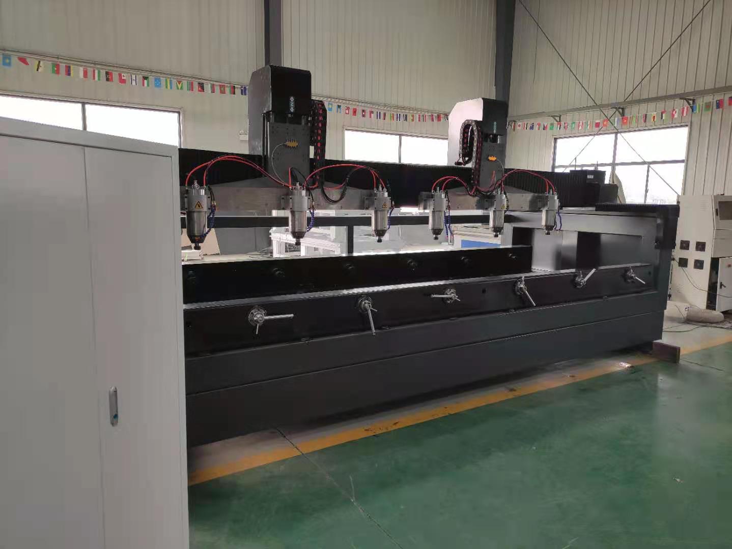 如何選擇泡沫雕刻機(jī)？