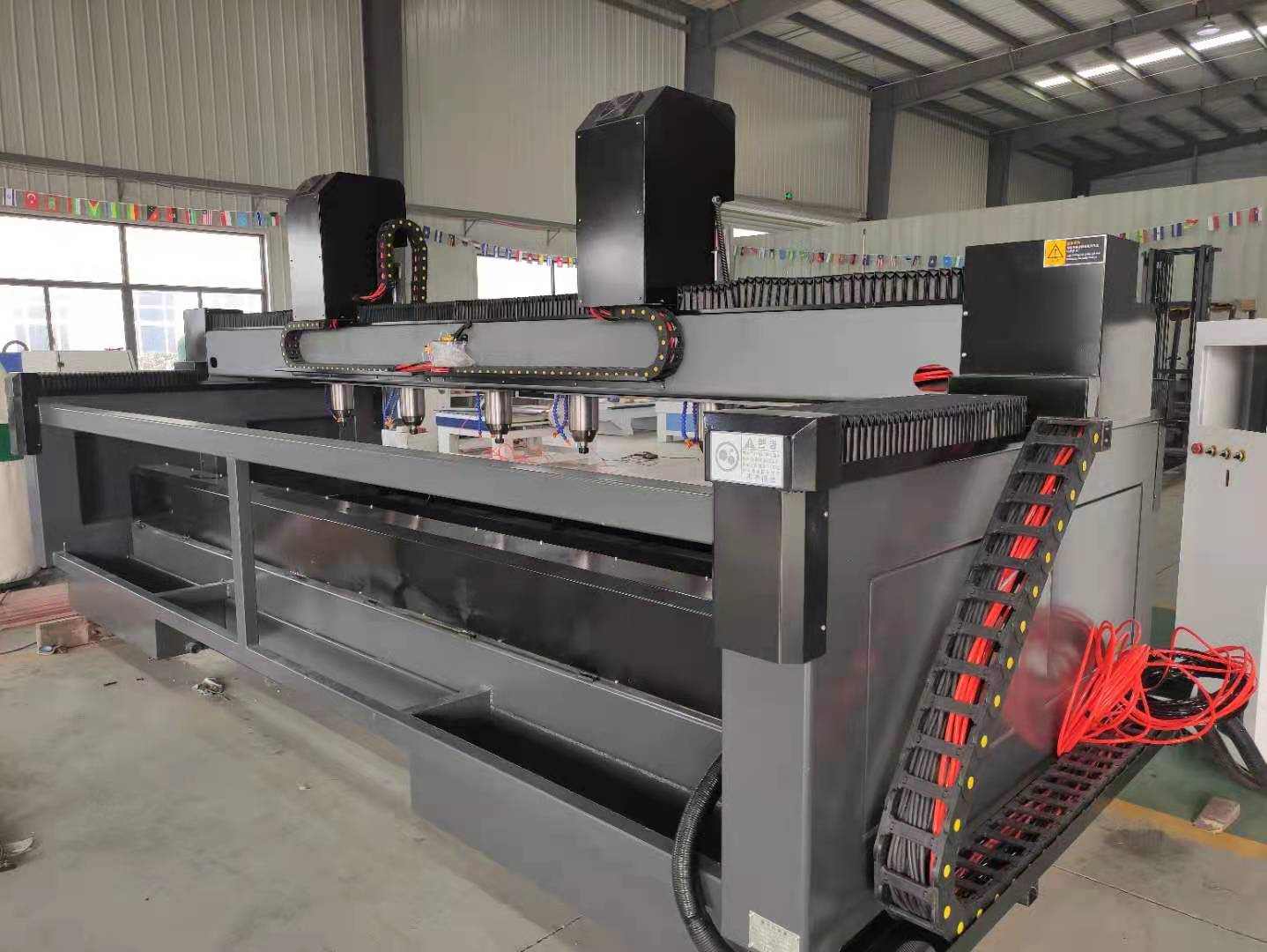 選擇數(shù)控開料機需要注意那幾個配置？