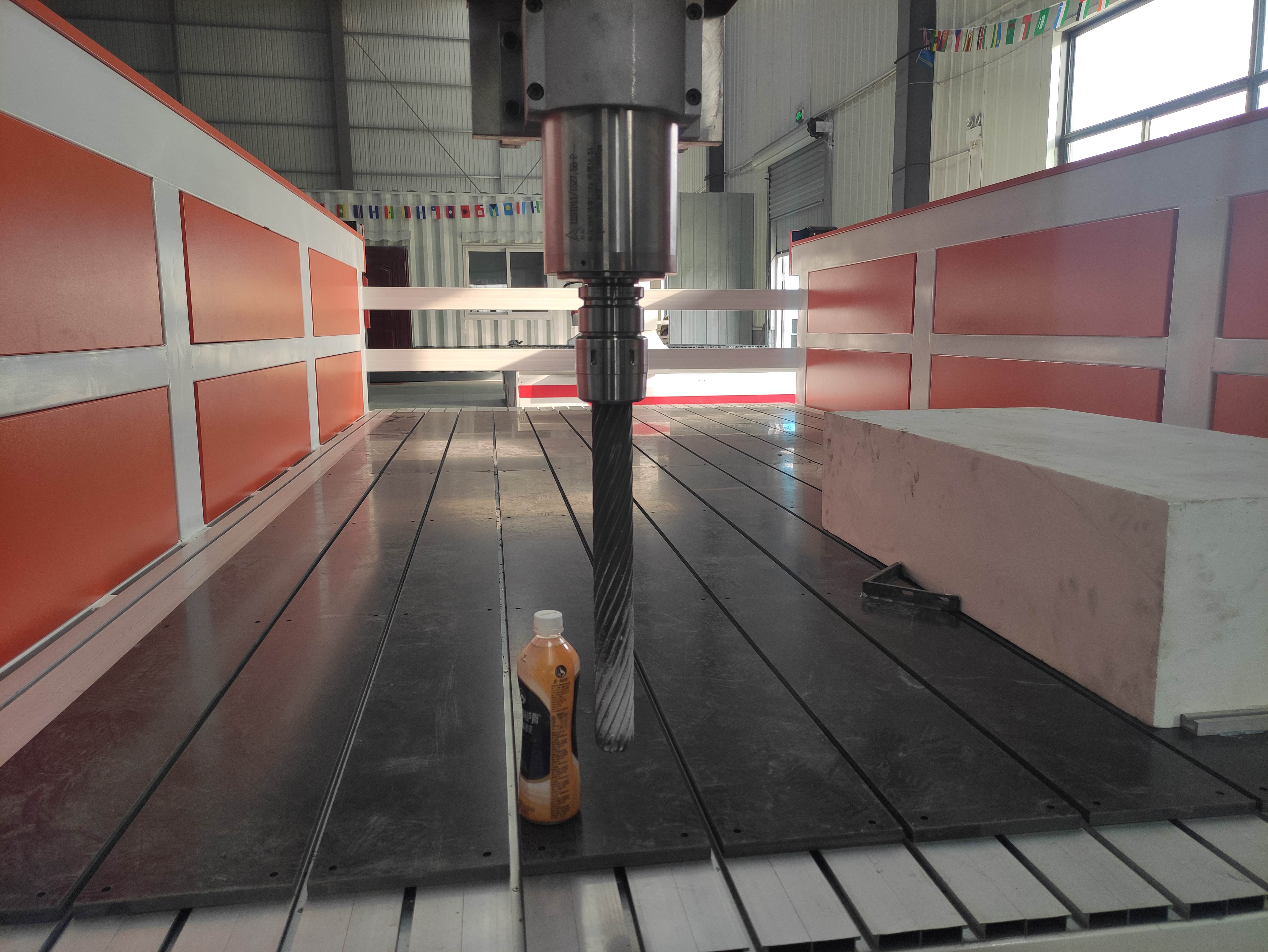 五軸保麗龍雕刻機的性能特點是什么？